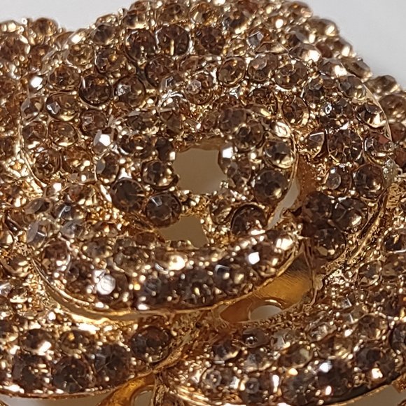 Heavy Metal Rhinestone Gold Tone Large Rose Brooch - Picture 7 of 13